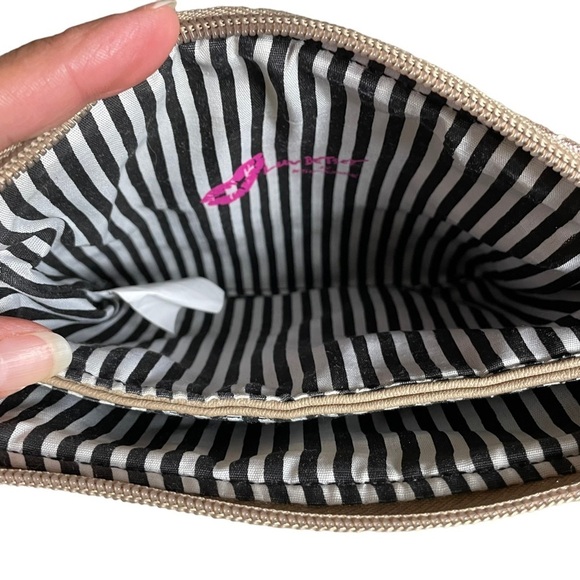 "LUV Betsey" Betsey Johnson Small Rose Gold Quilted w/Hearts Crossbody Bag - Picture 7 of 14